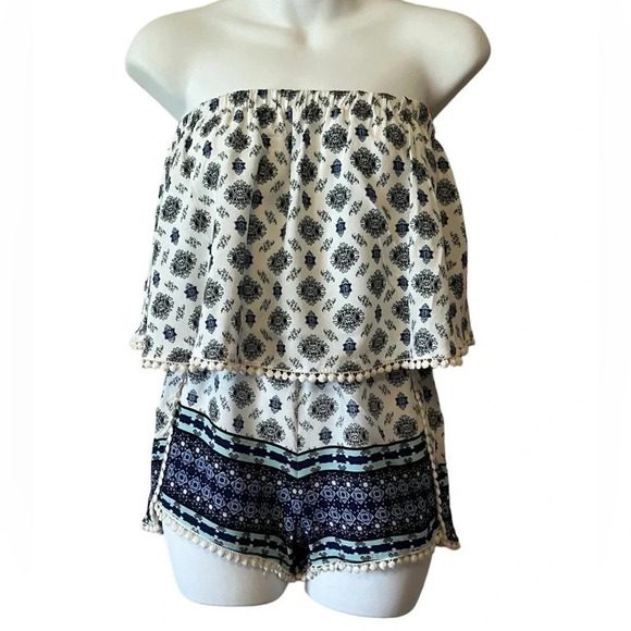 Rue21 | Sleeveless Romper - Picture 1 of 3